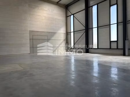 location local d’activités wissous 91320 690m²