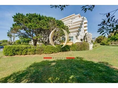 biarritz beaurivage- appartement rénové avec parking dans résidence temerland