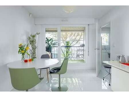 quartier saint fargeau - une composition architecturale rare  entre loft et maison...