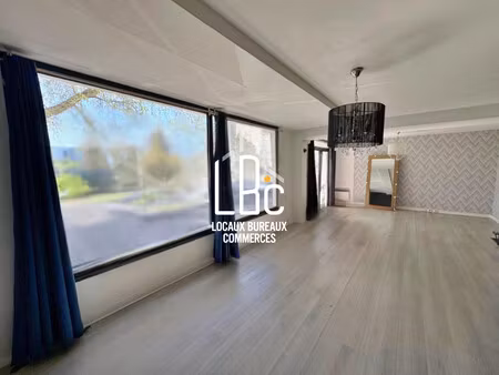 location local commercial 60m² nantes 44000