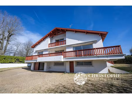 vente maison 8 pièces 299m2 biarritz 64200 - 1475000 € - surface privée