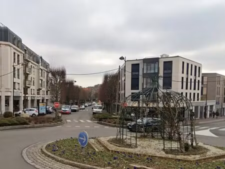 location commerce le chesnay rocquencourt 78150 114m²