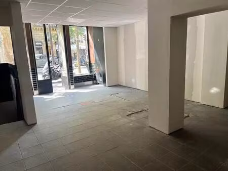 location commerce paris 75010 110m²