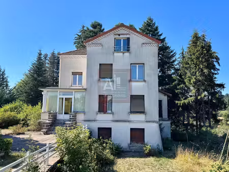 maison de 355 m2 habitable sur 1 6 hectare de terrain
