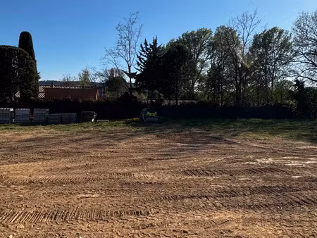 vente terrain neuf 600m2 roquebrune-sur-argens - 190000 € - surface privée
