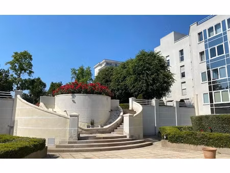 location appartement  m² t-1 à rosny-sous-bois  710 €