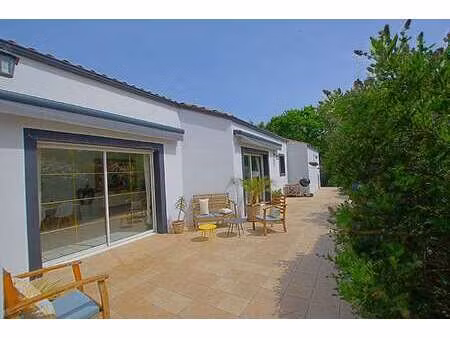 vente maison piscine à sainte-foy (85150) : à vendre piscine / 152m² sainte-foy