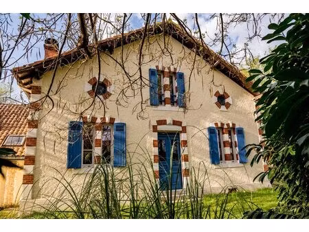 charmante villa dans son écrin arboré