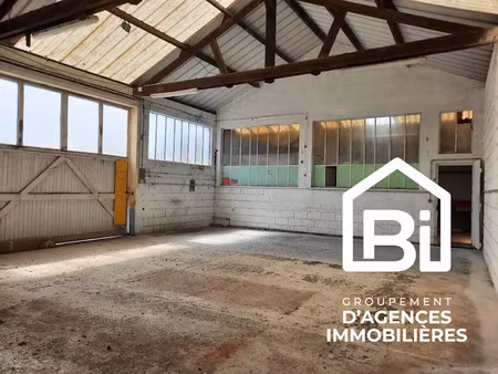 location locaux professionnels 3 pièces 110 m² à graye-sur-mer (14470)  550 €