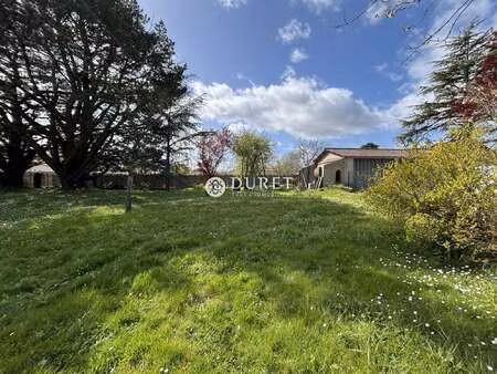 vente terrain à cugand (85610) : à vendre / 789m² cugand