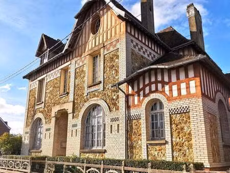 vente maison à forges-les-eaux (76440) : à vendre / 270m² forges-les-eaux