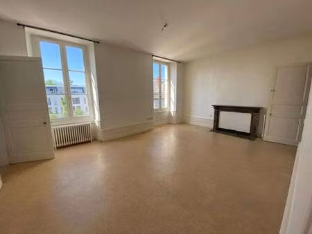 location appartement 2 pièces à laval (53000) : à louer 2 pièces / 53m² laval