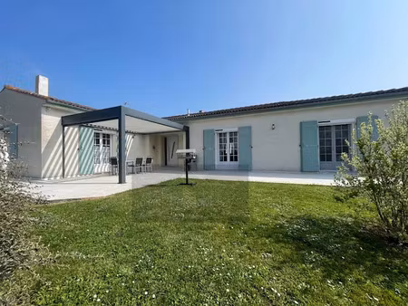 vente maison 10 pièces 300 m² à paillé (17470)  465 000 €