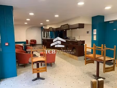 location commerce vertou 44120 115m²