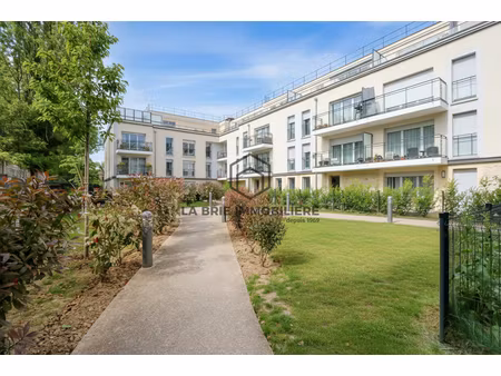 t2 de 48 82 m² avec jardin de 17 71 m² - pontault-combault - résidence la francilienne