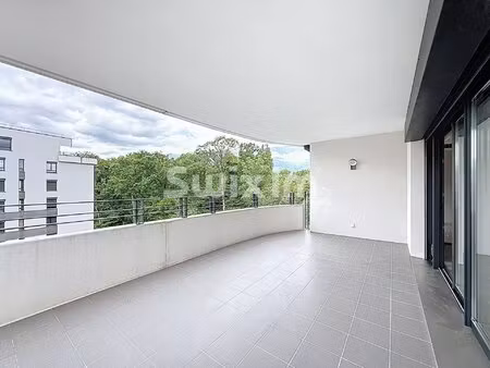 appartement t5 de 162m2 avec loggia de 25m2 et garage fermé!