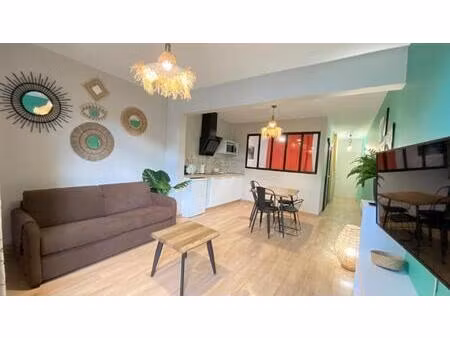 studio au rez de chausse avec jardinet