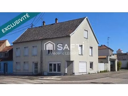 maison de ville avec grand garage et cour intérieure