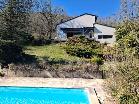 maison 3 chambres  piscine  garage  terrain 3 2 ha