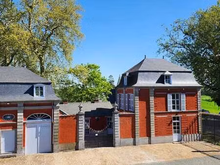 maison de caractère 4 ch. à louer à silly  avec garage