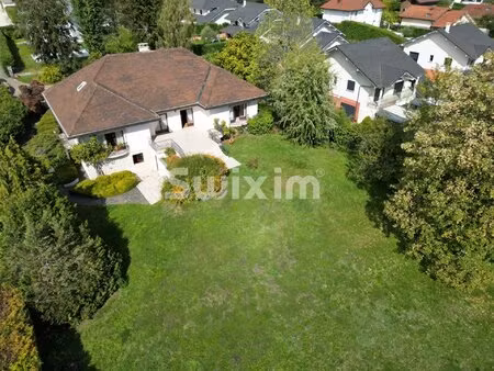 maison 8 pièces  420 m²