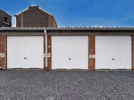 3 garages / box de stockage fermés à vendre 15 m² - seraing