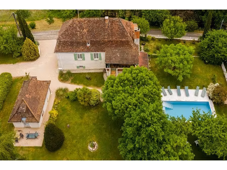 vente maison 8 pièces 203 m² à gagnac-sur-cère (46130)  495 000 €