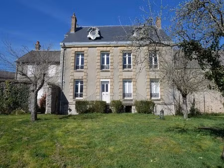 en exclusivité  maison de maître à marigny l'eglise  proche du lac du crescent  parc du...