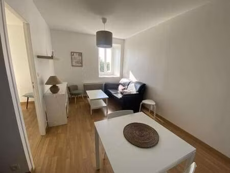 location appartement 2 pièces meublé à savenay (44260) : à louer 2 pièces meublé / 37m² sa