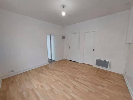 location appartement t1 à angers centre (49000) : à louer t1 / 23m² angers centre
