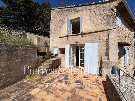 maison de village avec terrasse et jardin  à simiane la rotonde