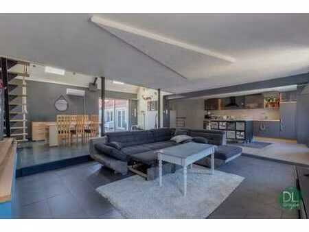 duplex avec 2 chambres et belle terrasse proche du centre !