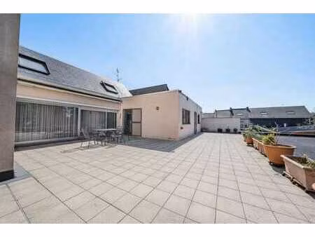 appartement d’exception avec terrasse et garage à quiévrain