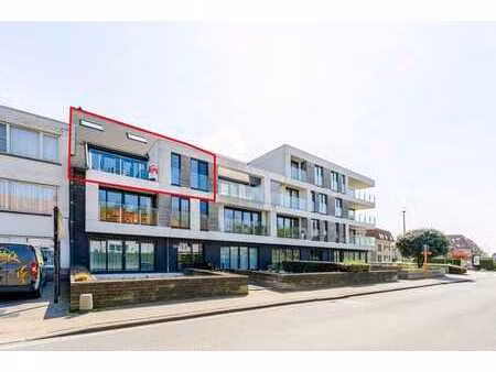 appartement en duplex avec 2 terrasses à vendre à bredene