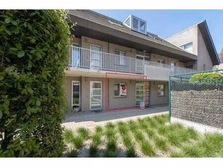 appartement au rez-de-chaussée avec jardin à vendre dans un