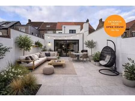 maison récemment rénovée avec 3 chambres & jardin ensoleillé