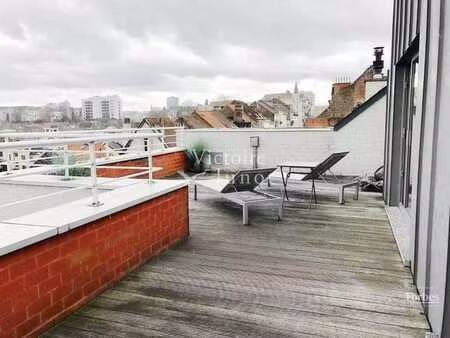 quartier jourdan : penthouse meublé - 3 chambres