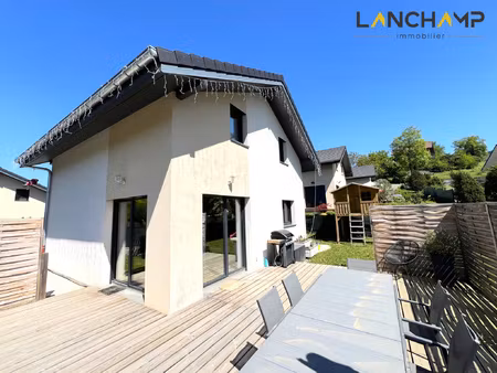 maison individuelle 3 chambres avec garage et jardin