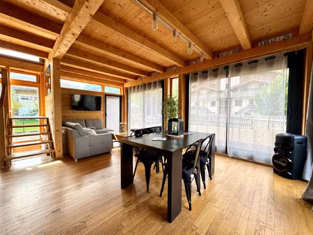 chalet de 125m2 avec terrasse et terrain plat