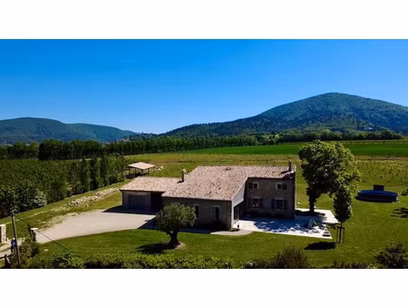 vente maison 200 m² à mirmande (26270)  665 000 €
