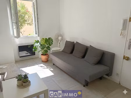 studio toulon faron renove avec gout - location meublée