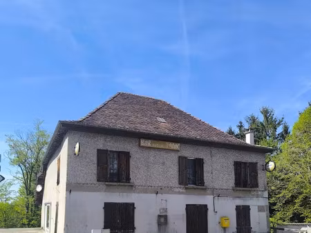 vente maison 5 pièces 170 m² à les abrets (38490)  240 000 €