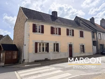 charmante maison en pierre à bellegarde-en-marche