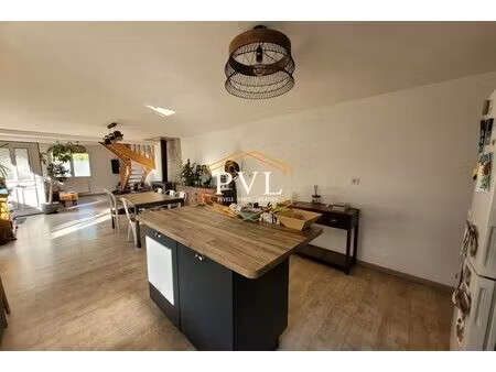 maison 6 pièces 118m²