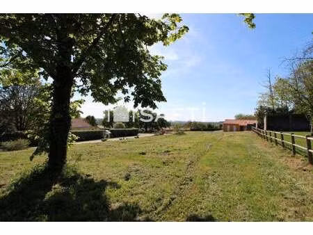 vente terrain à cheffois (85390) : à vendre / 2060m² cheffois