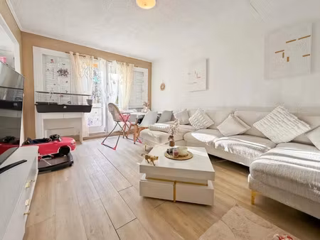 vente appartement 3 pièces 50 m² à saint-nazaire (30200)  50 000 €