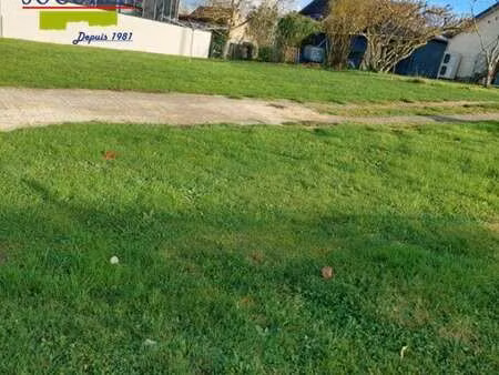 vente terrain à champagné (72470) : à vendre / champagné