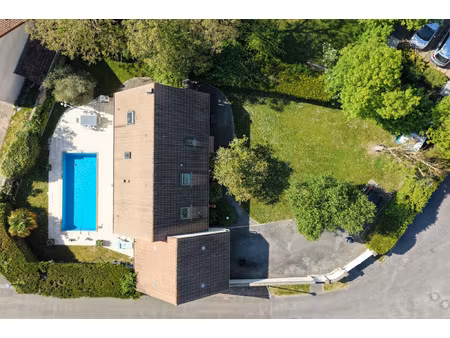 maison individuelle de plain pied - 144m2 - 815m2 de terrain