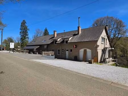 domaine d’exception habitation/restaurant  étangs...3ha