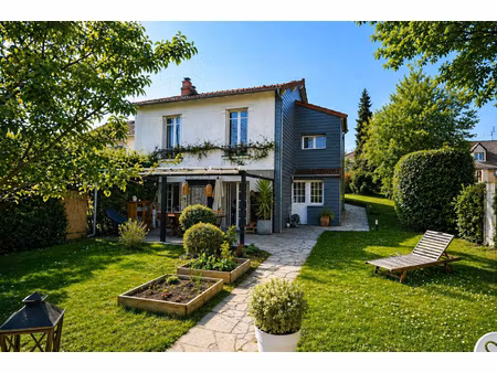 maison avec studio indépendant fort potentiel location cou